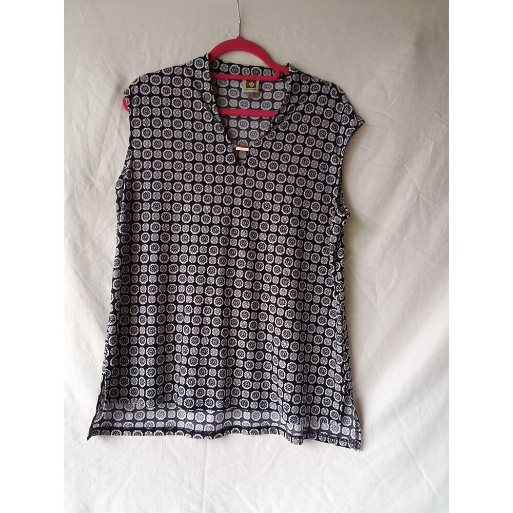 Anne Klein Large Sleeveless Black and White Top